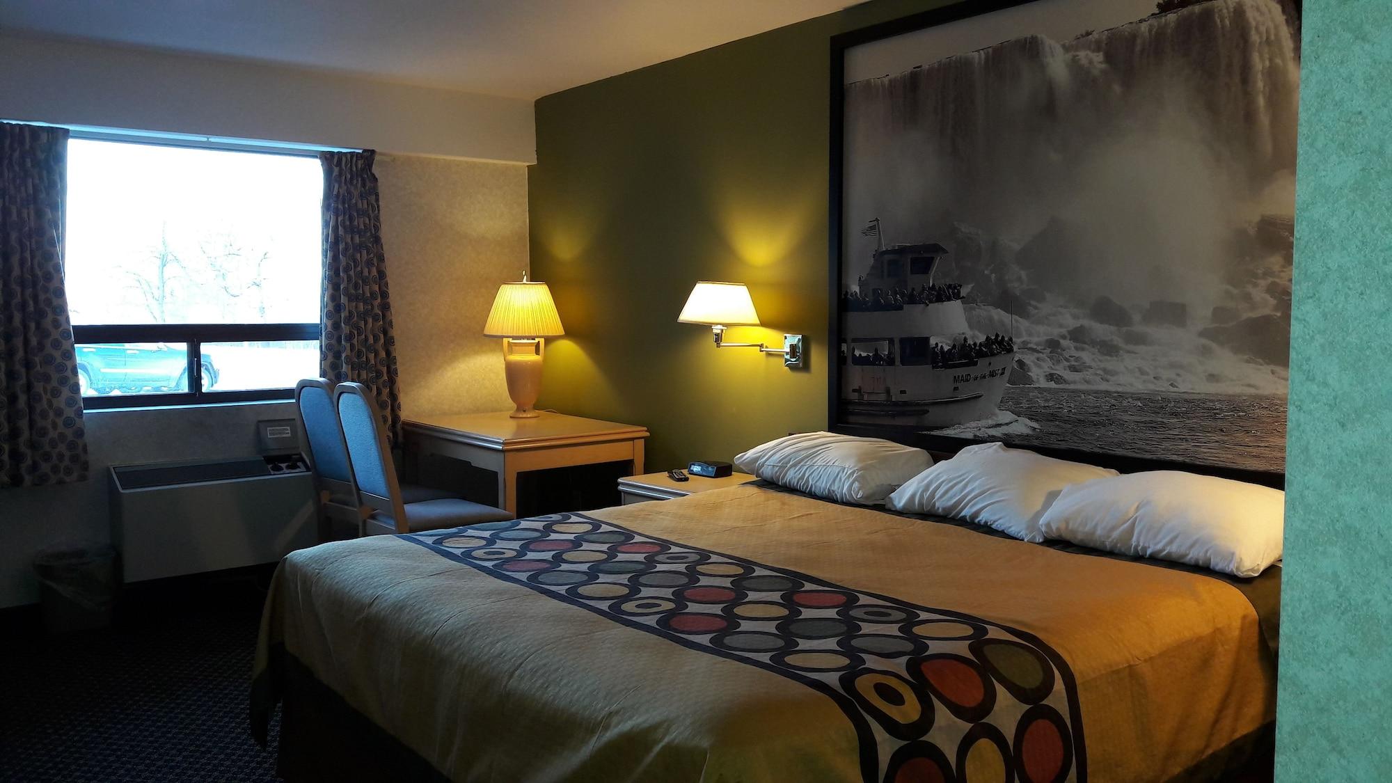 Hotel Super 8 By Wyndham North *