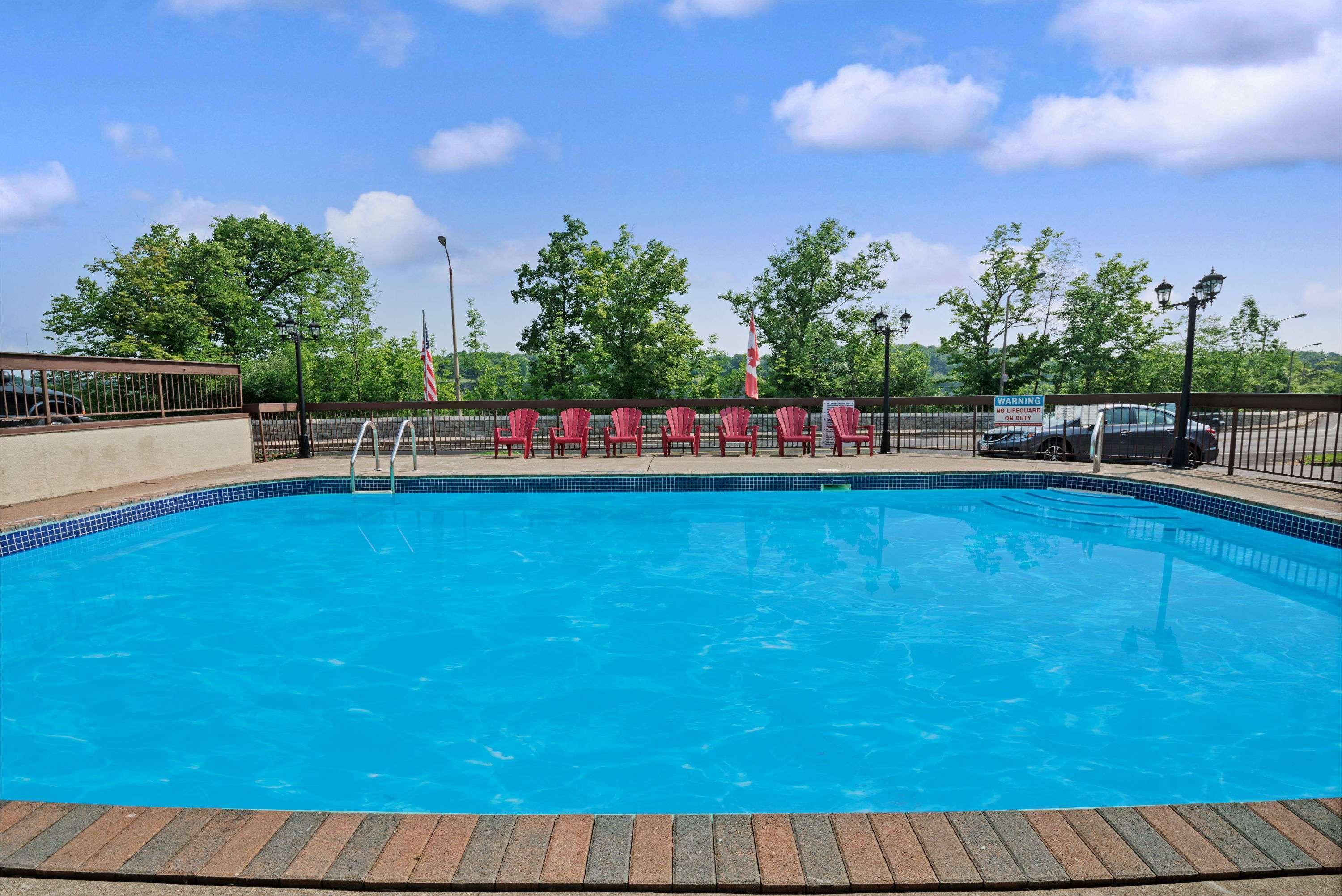 Super 8 By Wyndham North Hotel